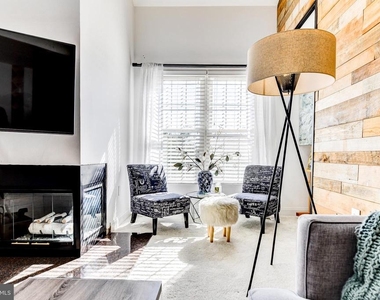 273 S Pickett Street - Photo Thumbnail 8