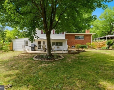 709 N Pryor Street - Photo Thumbnail 31
