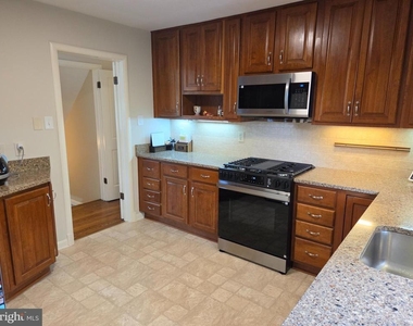 4770 33rd Street N - Photo Thumbnail 8