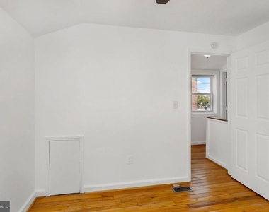 2446 S Nelson Street - Photo Thumbnail 14