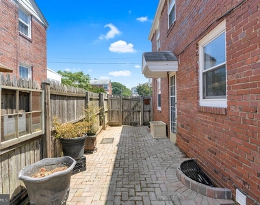 2446 S Nelson Street - Photo Thumbnail 20