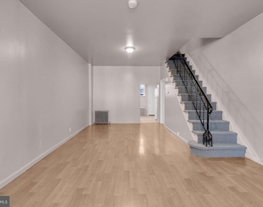 1910 Dudley Street - Photo Thumbnail 12