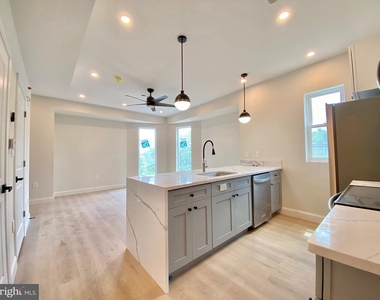 6100 Ridge Avenue - Photo Thumbnail 3