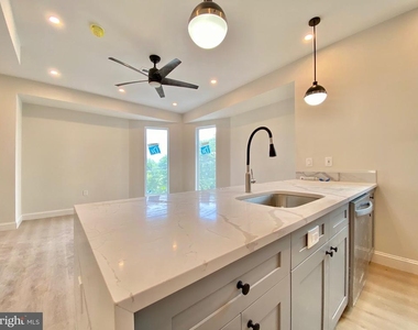 6100 Ridge Avenue - Photo Thumbnail 4