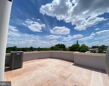 6100 Ridge Avenue - Photo Thumbnail 17