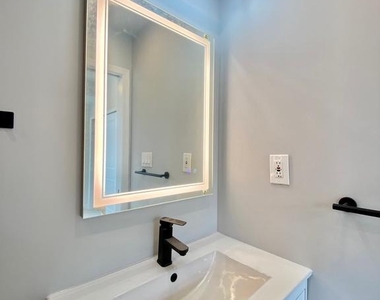 6100 Ridge Avenue - Photo Thumbnail 12