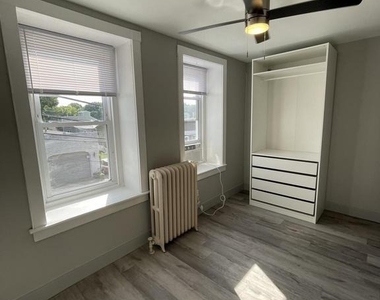 4718 Silverwood Street - Photo Thumbnail 13
