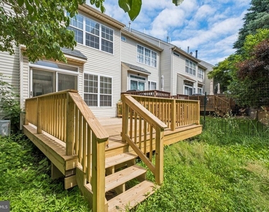 321 Sage Lane - Photo Thumbnail 43