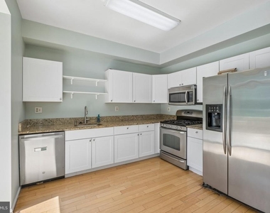 321 Sage Lane - Photo Thumbnail 11