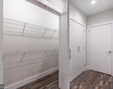 920 N 15th Street - Photo Thumbnail 17