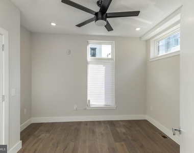 920 N 15th Street - Photo Thumbnail 21