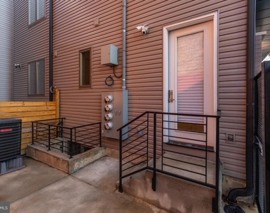 920 N 15th Street - Photo Thumbnail 23