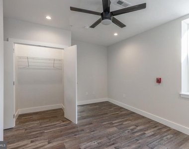 920 N 15th Street - Photo Thumbnail 10