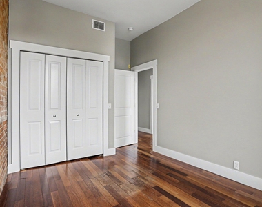 280 E Michigan Avenue - Photo Thumbnail 17