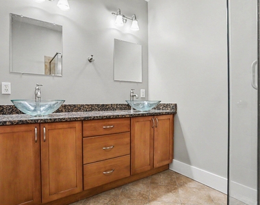 280 E Michigan Avenue - Photo Thumbnail 12