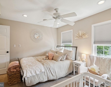 2357 Montrose Street - Photo Thumbnail 20