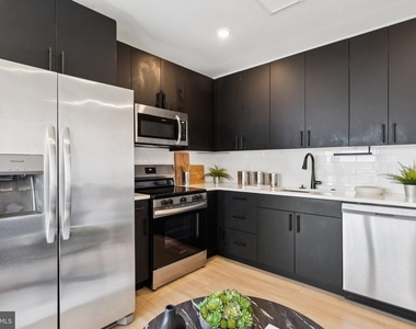 6910 Ridge Avenue - Photo Thumbnail 7
