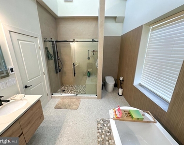 183 W Norris Street - Photo Thumbnail 6