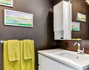 305 Green Street - Photo Thumbnail 31