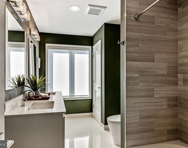 305 Green Street - Photo Thumbnail 30