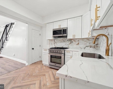 3027 Agate Street - Photo Thumbnail 7