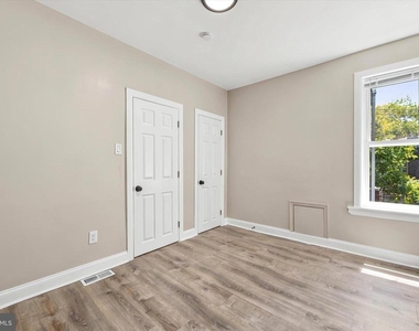 3027 Agate Street - Photo Thumbnail 11