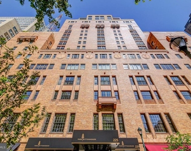 219 S 18th Street - Photo Thumbnail 14