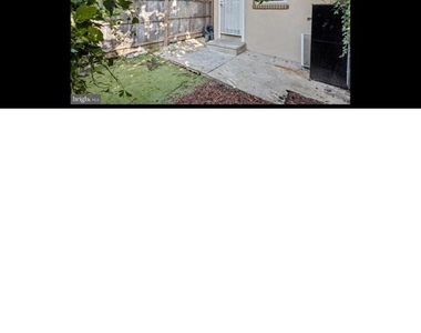 1922 Page Street - Photo Thumbnail 3