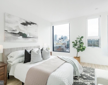 1131 N Front Street - Photo Thumbnail 13