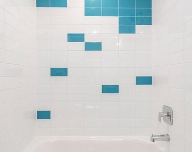 1131 N Front Street - Photo Thumbnail 15