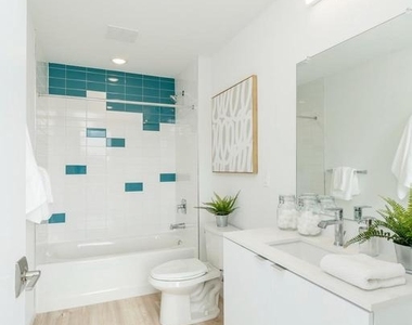 1131 N Front Street - Photo Thumbnail 14