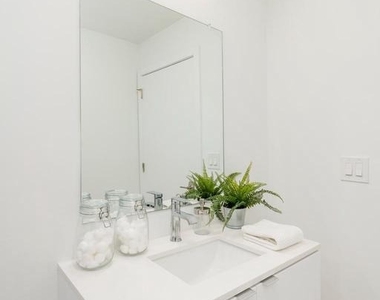 1131 N Front Street - Photo Thumbnail 16
