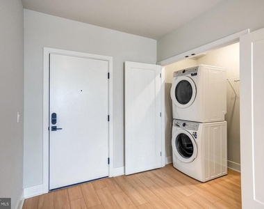 6910 Ridge Avenue - Photo Thumbnail 42