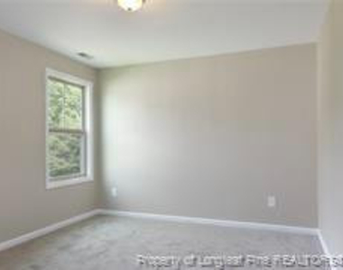 377 Roanoke Drive - Photo Thumbnail 27