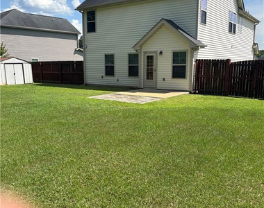 377 Roanoke Drive - Photo Thumbnail 32