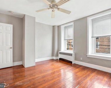4441 Silverwood Street - Photo Thumbnail 5