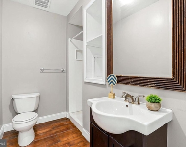 4441 Silverwood Street - Photo Thumbnail 11