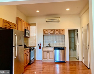 1216 S Broad Street - Photo Thumbnail 4