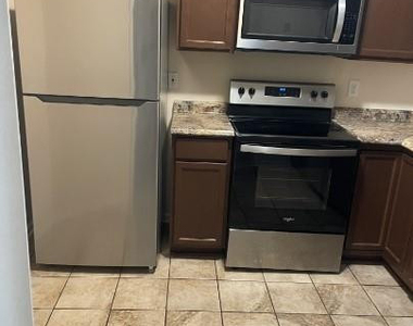 342 - 2 Bubblecreek Drive - Photo Thumbnail 7