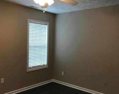 342 - 2 Bubblecreek Drive - Photo Thumbnail 16