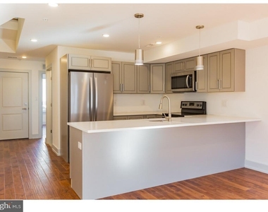 1515 Brown Street - Photo Thumbnail 3
