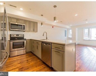 1515 Brown Street - Photo Thumbnail 2