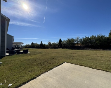 913 Briar Gate Drive - Photo Thumbnail 38