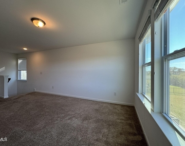 913 Briar Gate Drive - Photo Thumbnail 21