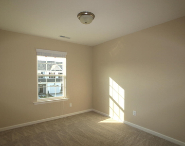 947 Consortium Drive - Photo Thumbnail 8