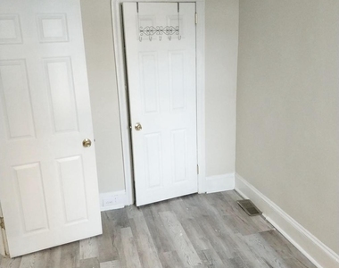 2846 W Wishart Street - Photo Thumbnail 3
