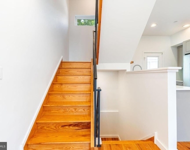 1719 Erdman Street - Photo Thumbnail 6