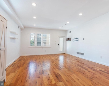 1719 Erdman Street - Photo Thumbnail 2