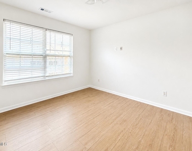 518 Sawcut Lane - Photo Thumbnail 17