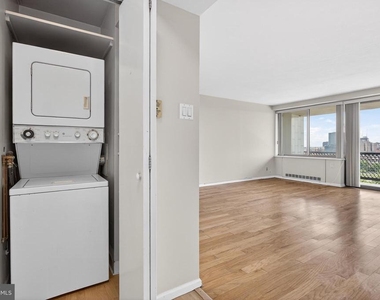 2401 Pennsylvania Avenue - Photo Thumbnail 14